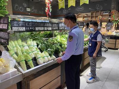 东莞长安开展'五一'节前食品安全大排查，保障节日食品销售安全