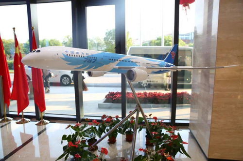 嘉定区委书记陆方舟走访三家食品销售细分行业领军企业，强调创新与品质并行